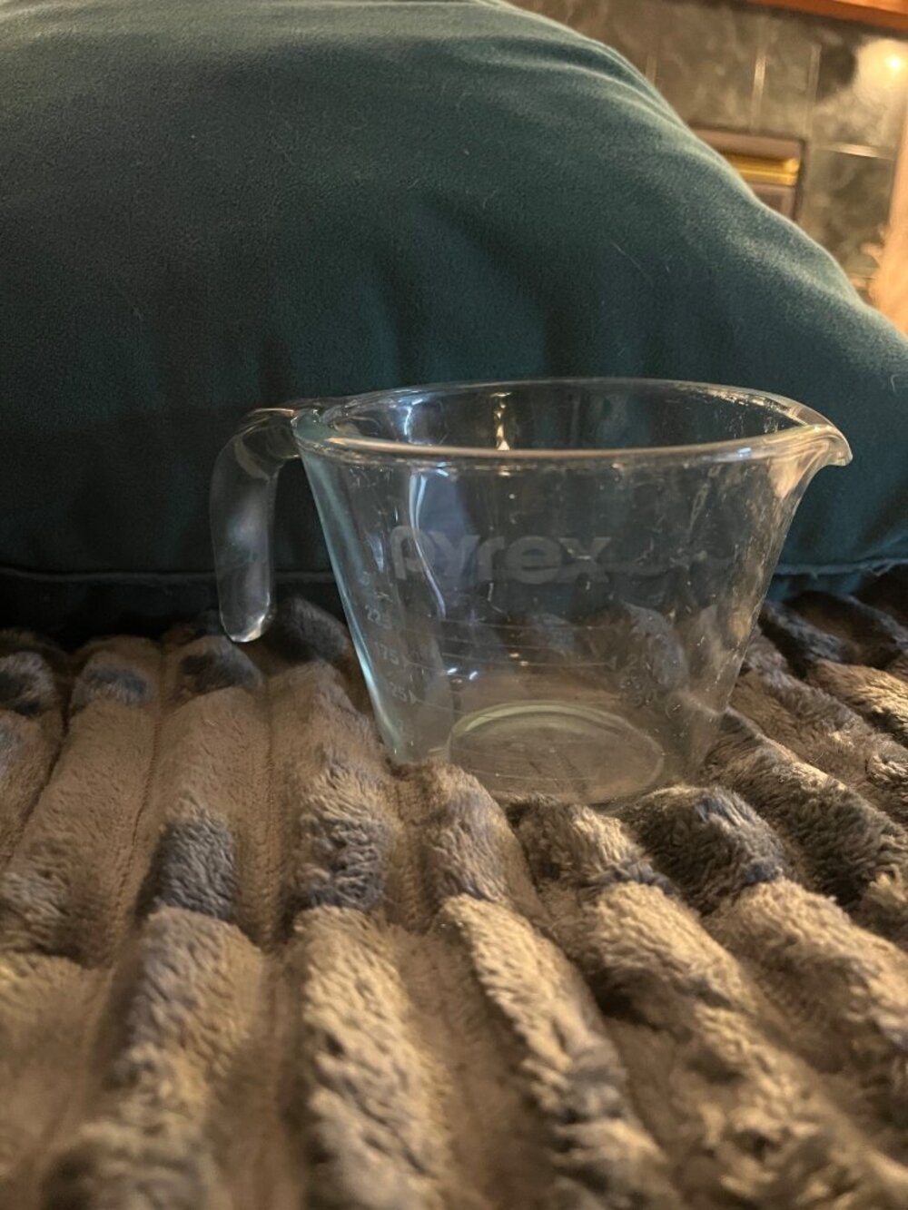 Vintage 1 Cup Pyrex Measuring Cup A1929, shows wear